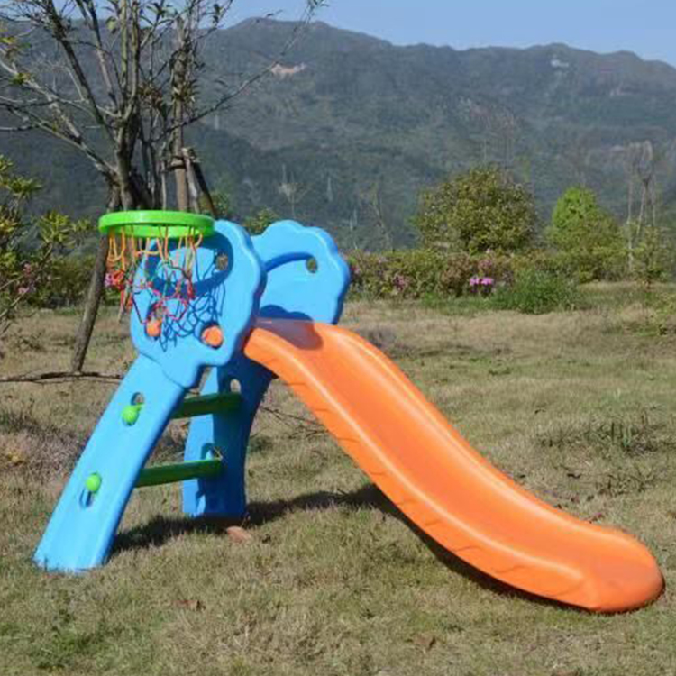 Rennubraut með Körfuspili